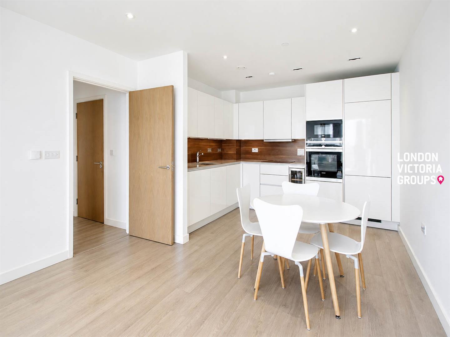 Skyline Apartments, Devan Grove, London